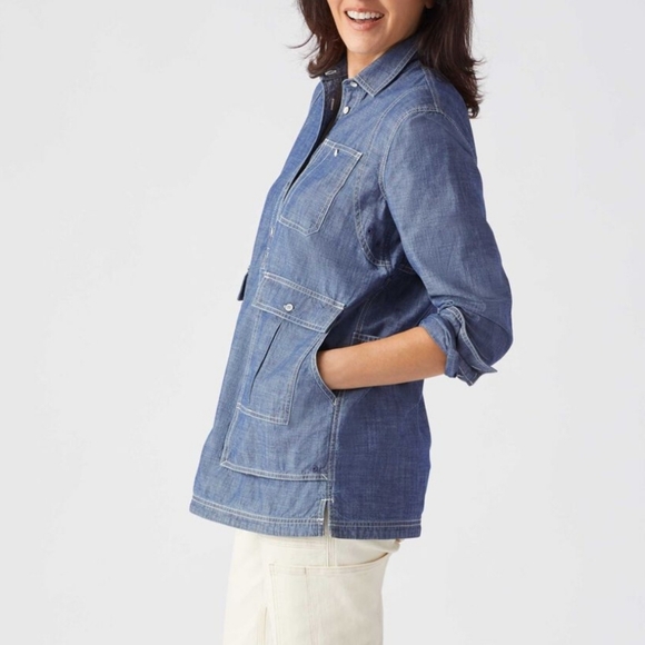 Duluth Trading Chambray Women's Medium Makers Studio Popover Work Shirt - Picture 7 of 12